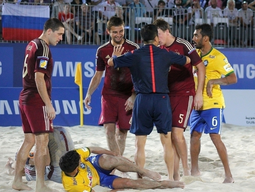 Волгоградцы выиграли по пляжному футболу «серебро» в Дубаи 