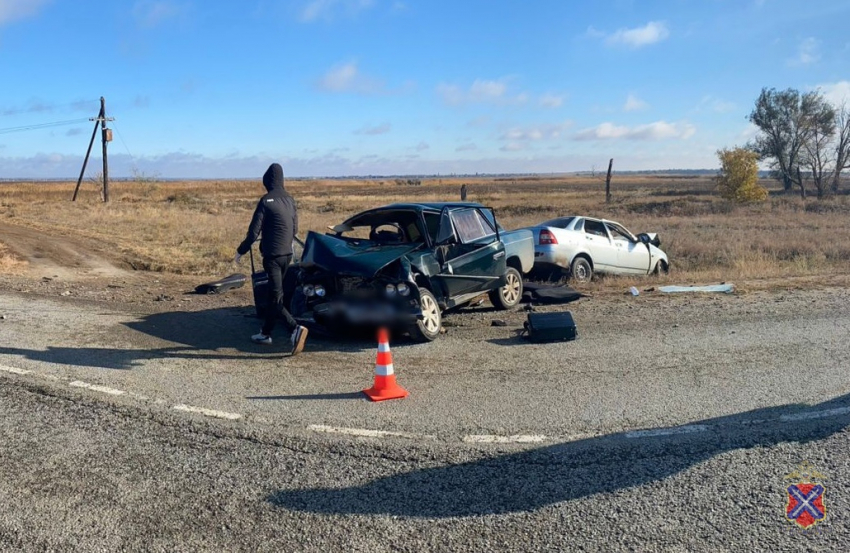 Шок-ДТП произошло под Волгоградом: восемь человек ранены, двое погибли