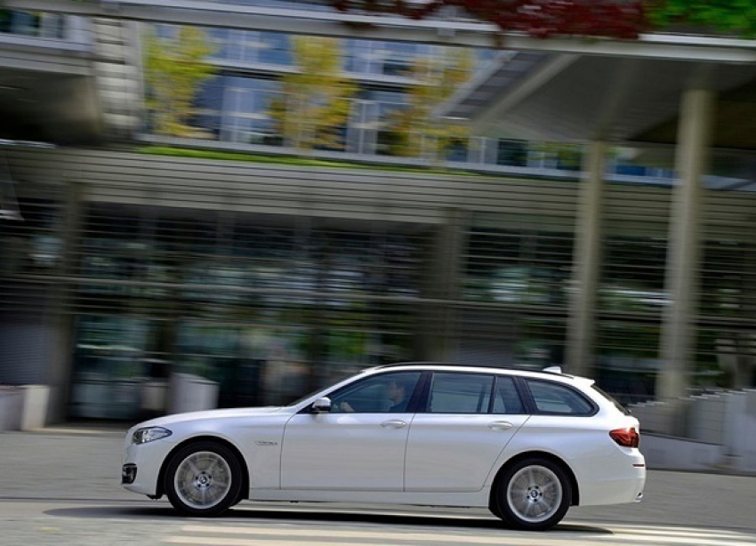 За помятый BMW волгоградец отсудил 1,3 миллиона рублей 