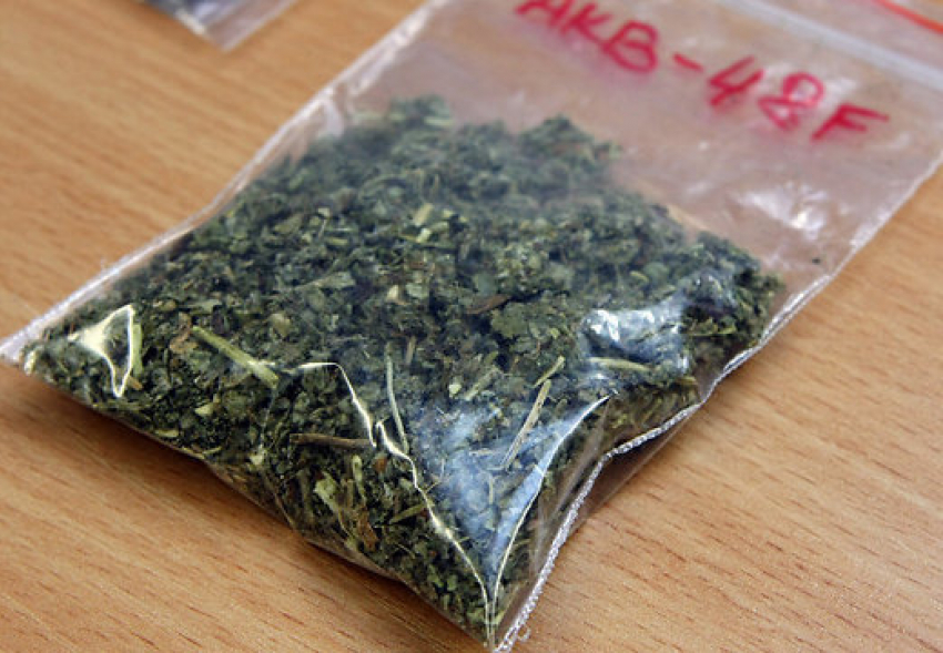 Под Волгоградом задержан 19-летний торговец спайсом и амфетаминами