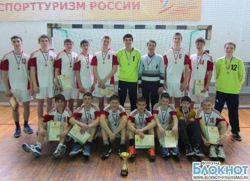 15-летние гандболисты Волгограда стали бронзовыми призерами первенства России