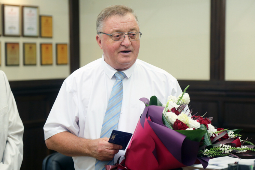 Известный волгоградский профессор Иван Новаков празднует юбилей