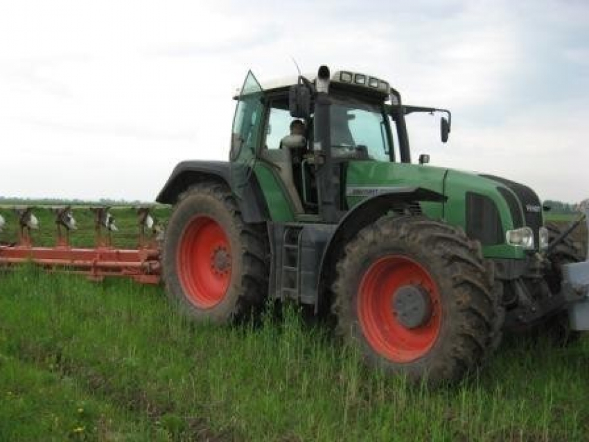 В Волгоградской области трактористу грозит 3 года за убийство коллеги