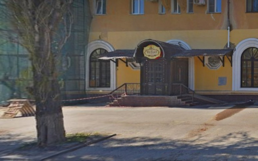 Легендарный бар скандально известного ресторатора в Волгограде выставили на продажу