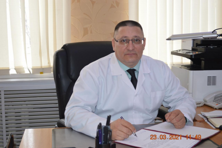 Теперь официально: главным врачом Калачевской центральной больницы стал Виктор Бессолов