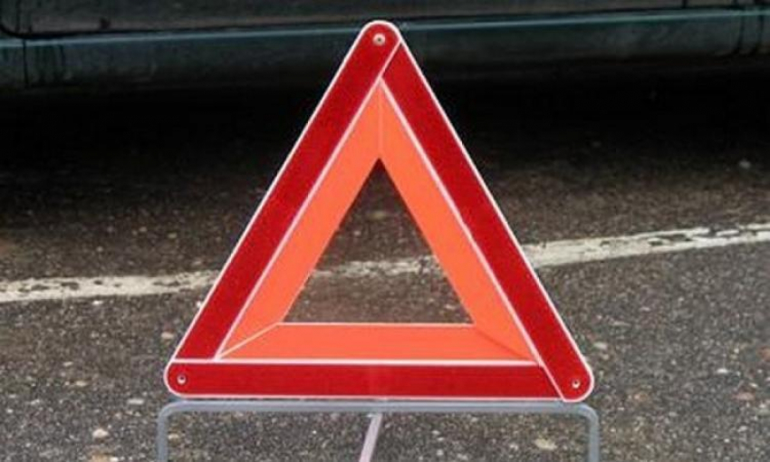 В Волгограде в ДТП с «Нивой» и маршруткой пострадали трое