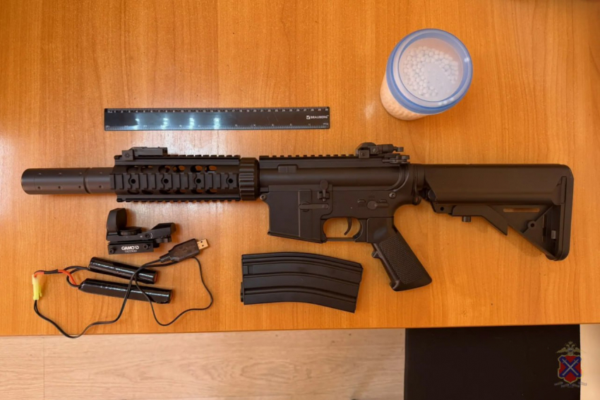 Двое подростков устроили стрельбу на детской площадке под Волгоградом 