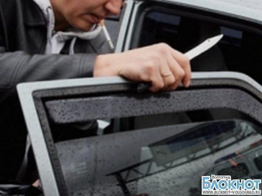 Волгоградец украл автомобиль у таксиста