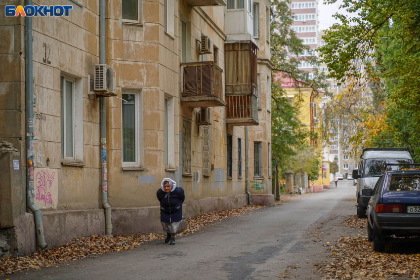 В домах барачного типа в 10 минутах езды от центра живут волгоградцы: «Нам нравится"