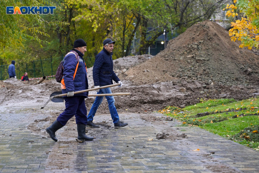 Отказаться от концессий и разогнать волгоградскую мэрию после фекального провала призвал член ОНФ