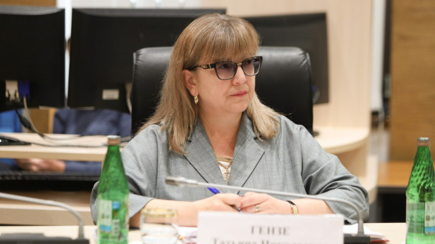 Статусная волгоградка предложила запустить рекламу деторождения на производстве