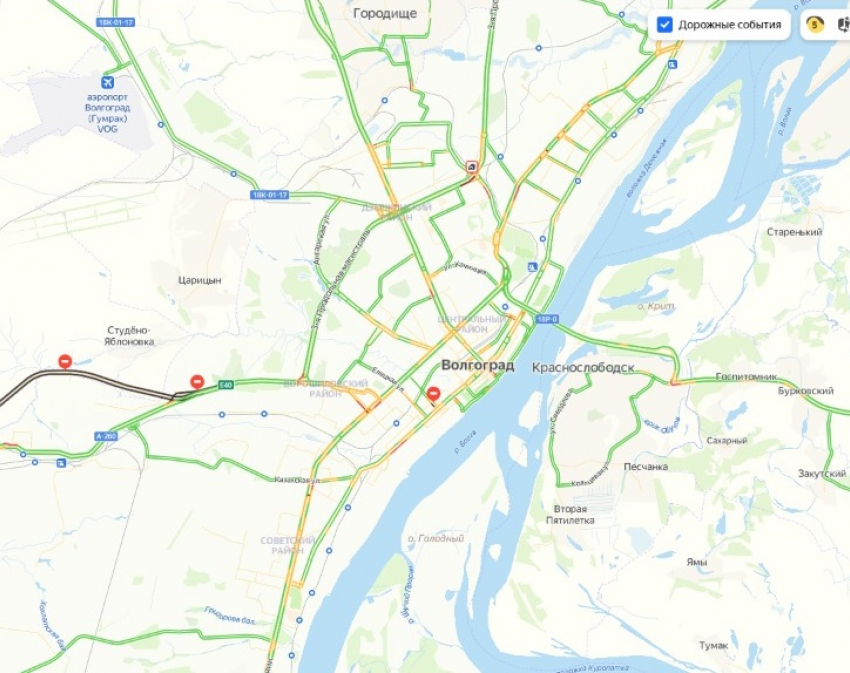 Необъяснимое перекрытие дорог вызвало пробки в центре Волгограда