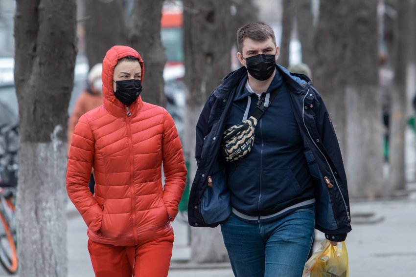 Пятеро умерли и 264 заразились: данные по COVID-19 в Волгоградской области на 11 декабря