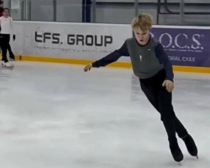 «Молодец, трудяга»: 13-летний сын Плющенко показал невероятное на льду