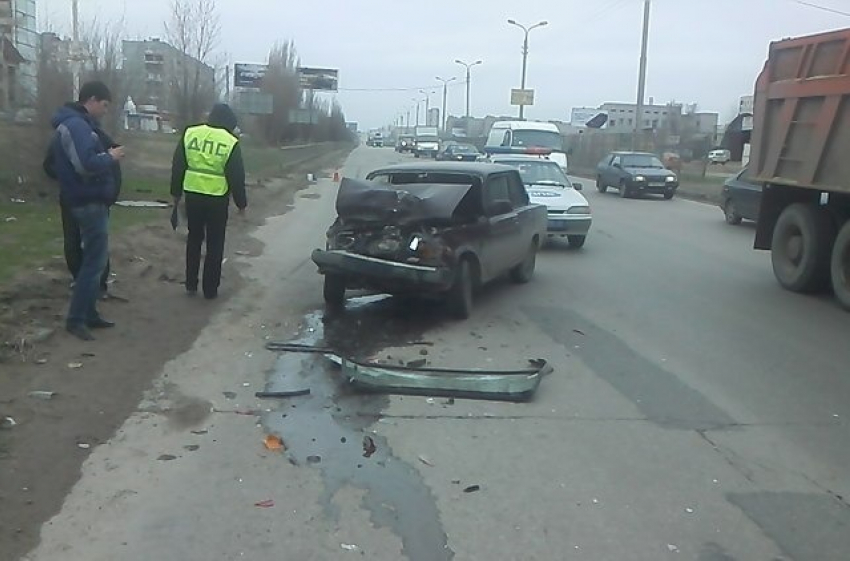 В Волгограде полицейский устроил ДТП