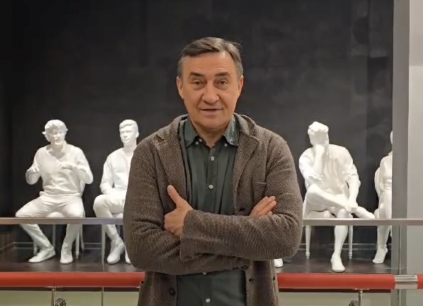 «Гореть вам в аду, твари»: мать актера Камиля Ларина стала жертвой узнавших ее сына мошенников