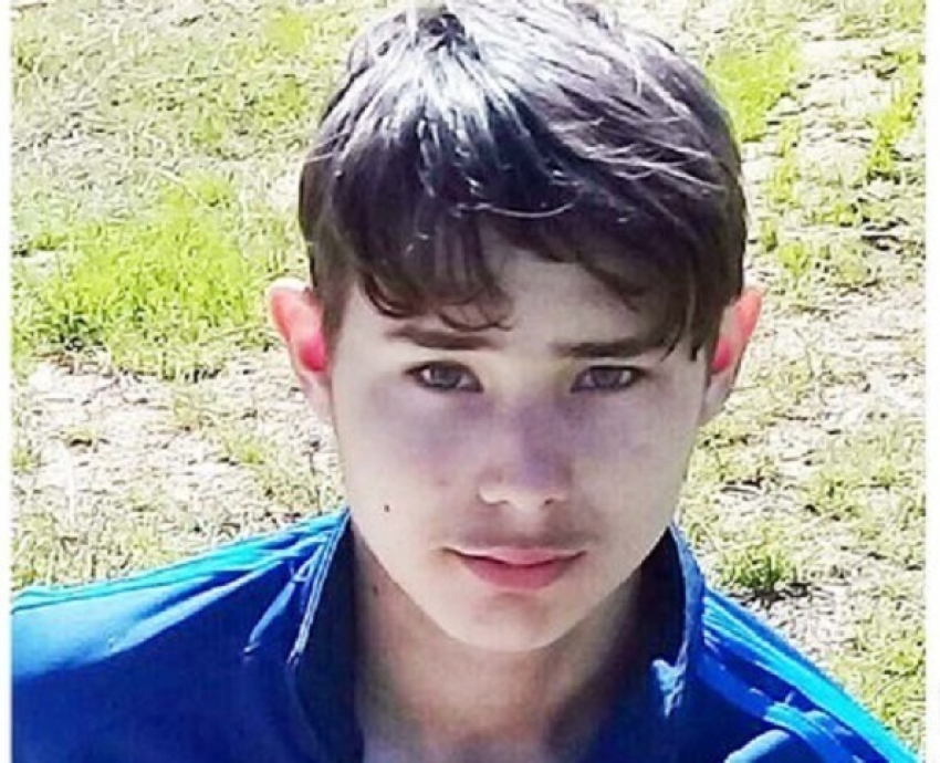 Пропавшего без вести 16-летнего подростка разыскивают в Волгограде