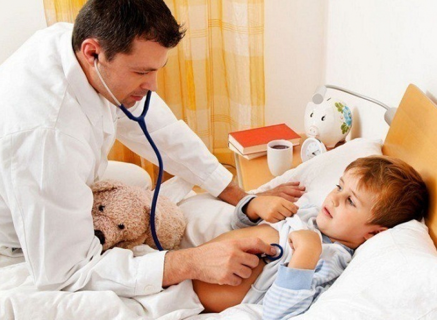 Волгоградские больницы начали заполнять взрослые и малыши с бокавирусом