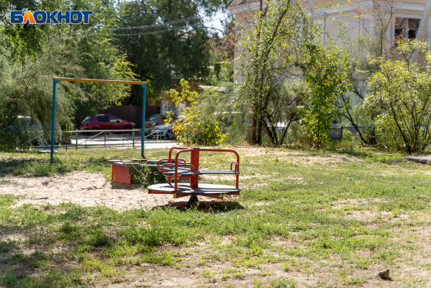 Жена участника СВО платит по 3 тысячи за бесплатный детский сад в Волгограде