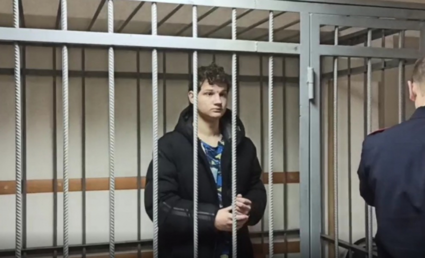 Домой просится один из трио 18-летних после убийства айтишника в Волгограде