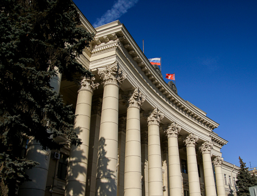 Волгоградский депутат предложил расширить предложенные генпрокурором ограничения для судимых