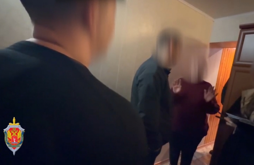 "Ради бога, ищите!": ФСБ задержала волгоградку за махинации с маткапиталом