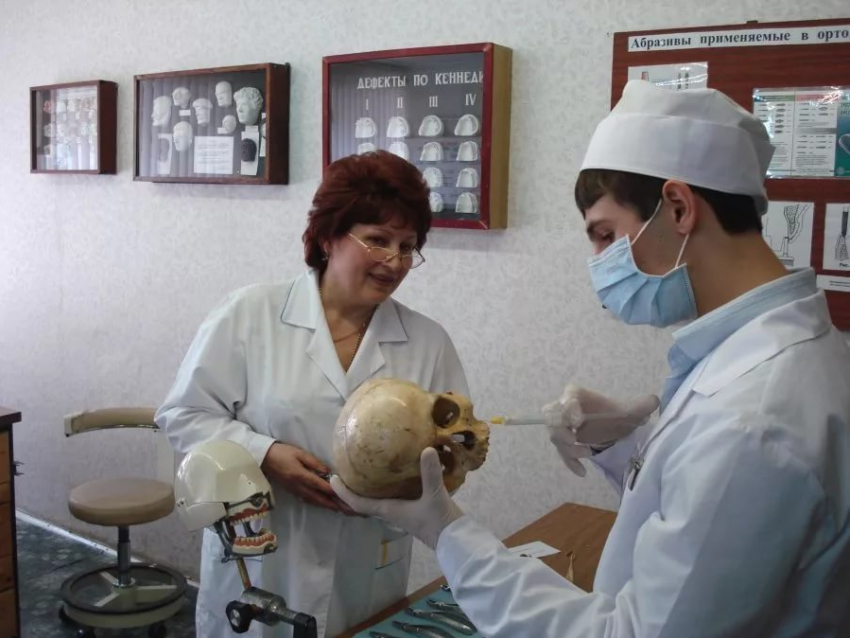 Самый большой выпуск за 78 лет прошел в Волгоградском медицинском университете