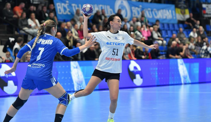 Гандболисты Волгограда потерпели два поражения за день