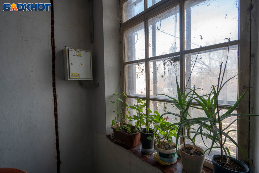 Поврежденные беспилотниками дома обследуют в Волгограде