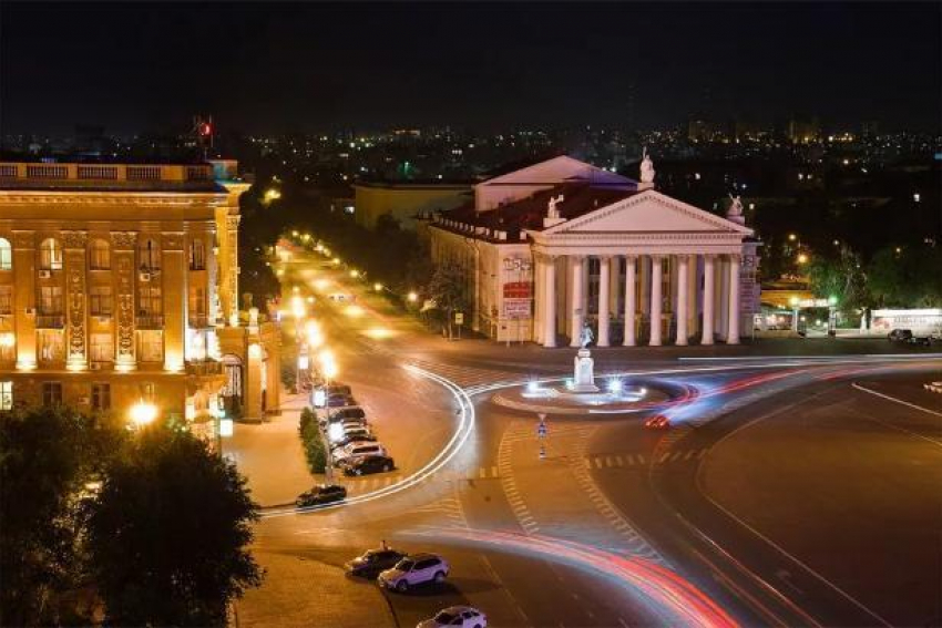 В баре в центре Волгограда продавали спиртное несовершеннолетним