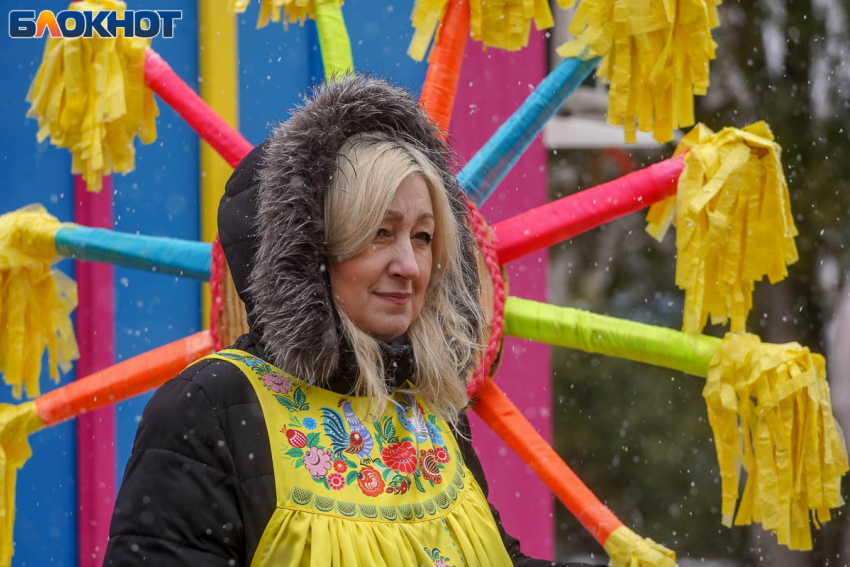 Мороз и гололед не сдают позиций в Волгограде в масленичное воскресенье