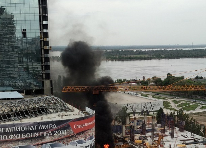 Вспыхнул пожар на стройке гостиницы на Предмостной площади в Волгограде 