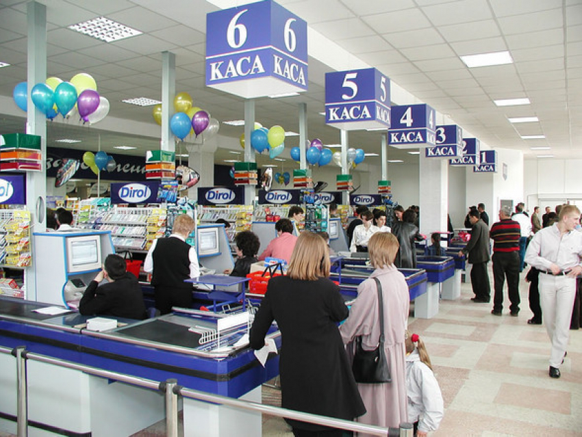 Как в праздничные дни будут работать магазины и аптеки Волгограда