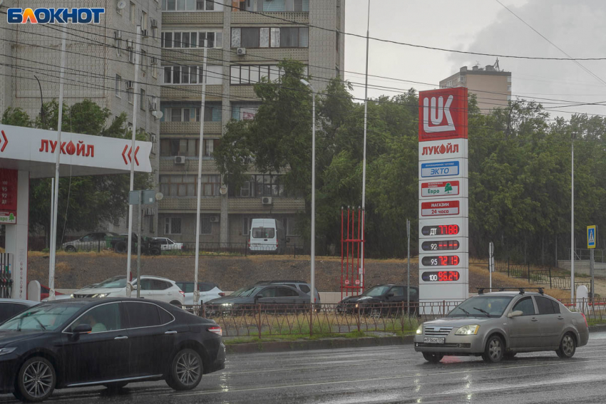 Волгоградцев предупредили о фейковой информации про рост штрафов за тонировку и встречную полосу