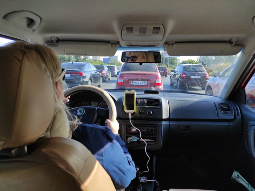 Волгоград встал в 7-балльных вечерних пробках