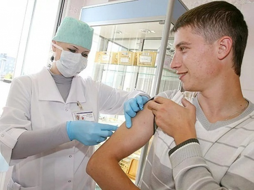 Треть жителей Волгоградской области сделали прививки от гриппа