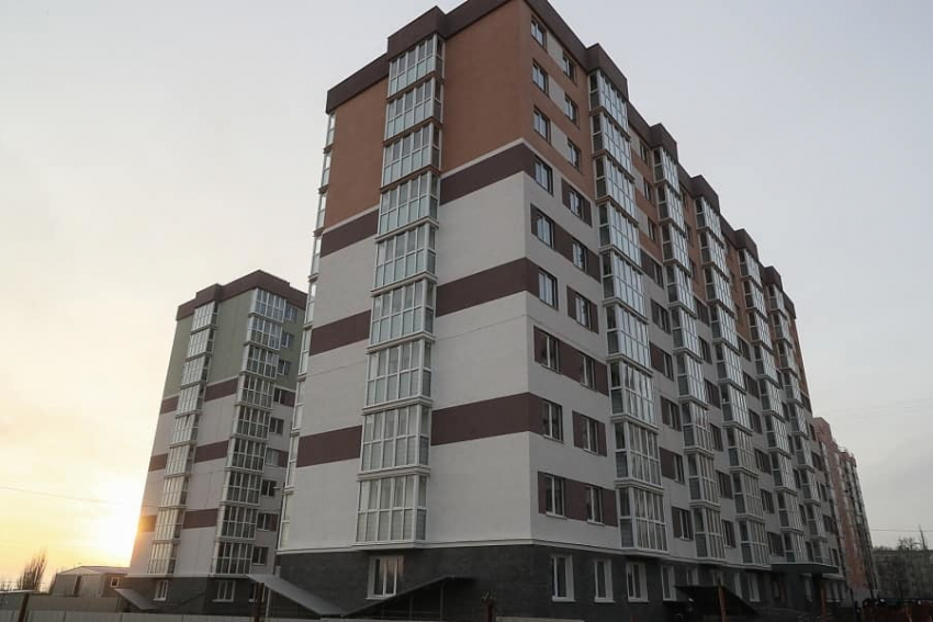 Директор стройфирмы в Волгоградской области отделался «условкой» за обман более 200 дольщиков на 250 млн рублей 