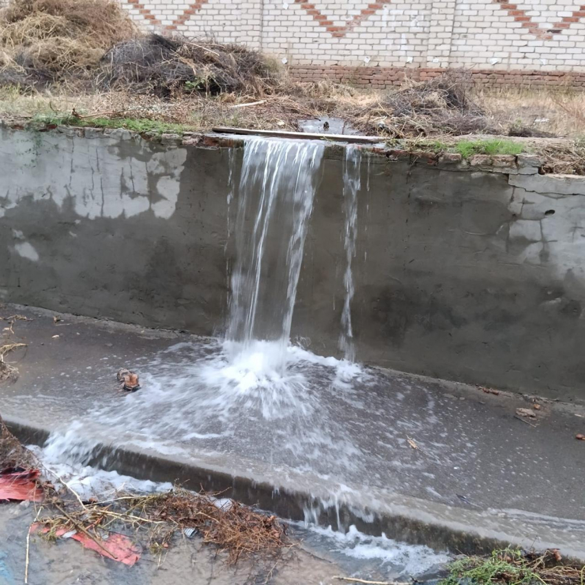 Критичной точки достиг водопад на Бурейской в Волгограде