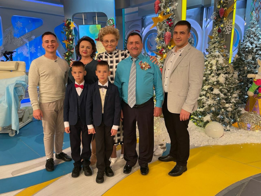 Многодетную семью из Волгоградской области покажут в новогодней программе «Жить здорово!"