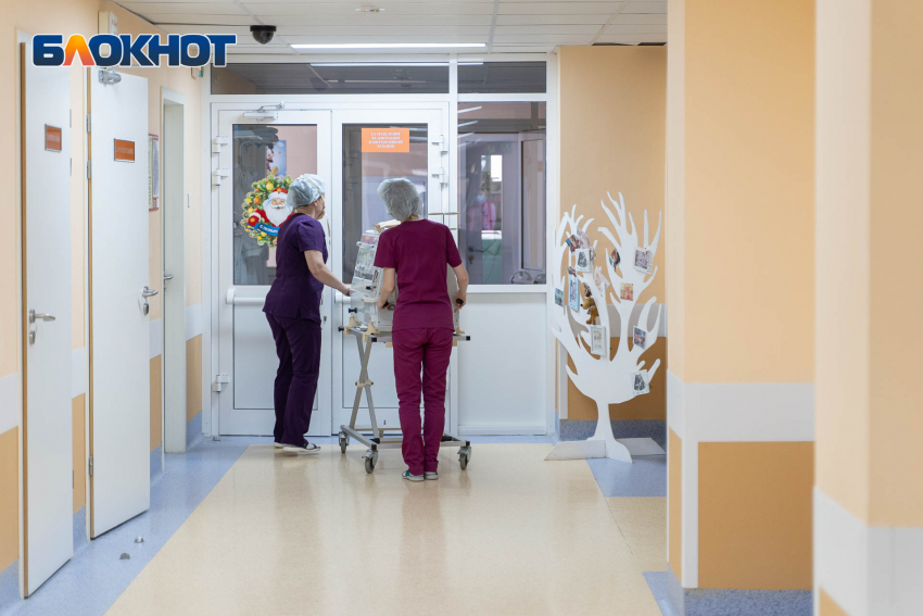 В ковидном госпитале Волгограда пожаловались на задержки выплат