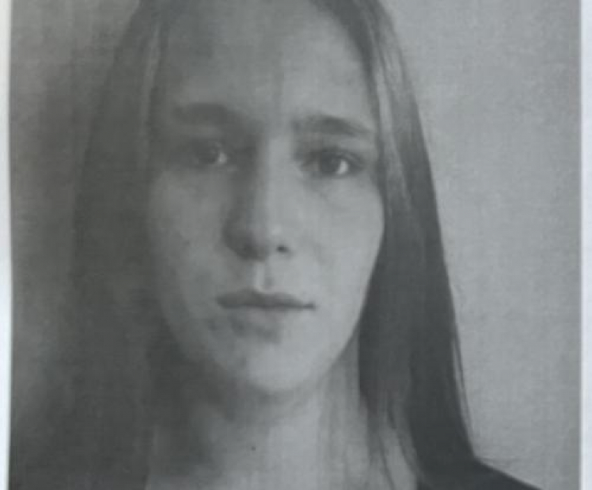 17-летнюю девочку-подростка третьи сутки ищут в Волгоградской области 