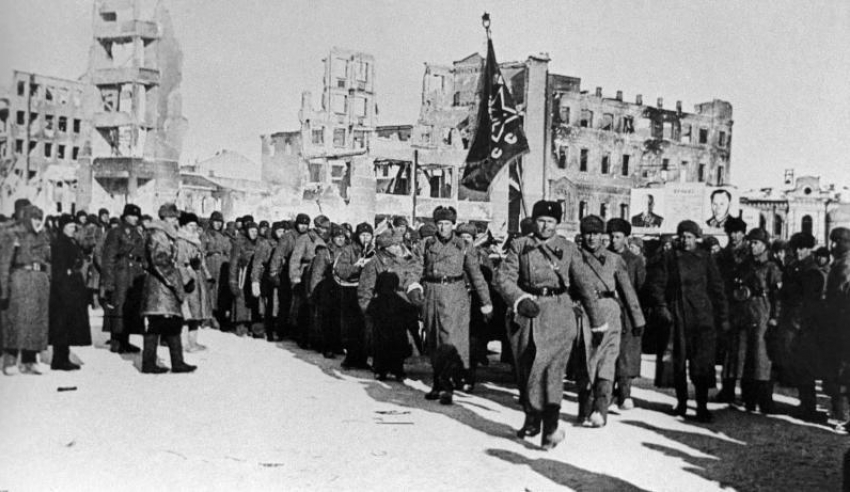 Календарь: 4 февраля 1943 год – митинг победителей в Сталинграде