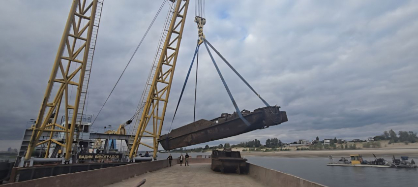 Судна с человеческими останками подняли со дна Волги 