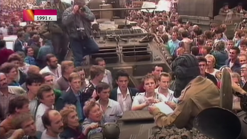 Приостановили военные действия. Москва 1991 люди под танками. Свидетели государственного переворота. Государственный переворот в Сирии (1963). Государственный переворот в Сирии (1970).