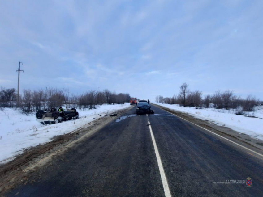 Пять человек пострадали в ДТП в Волгоградской области