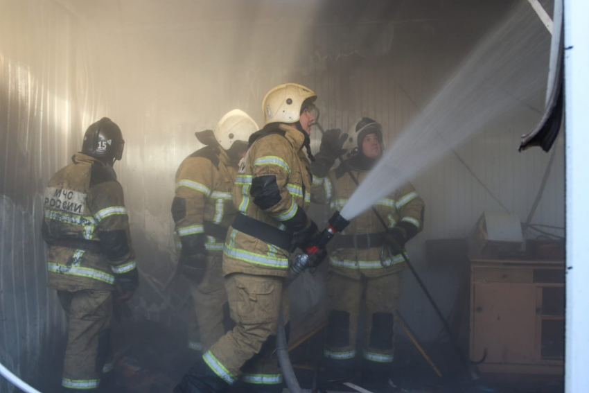 При пожаре в волгоградском экопарке «Ангарский» сгорела баня