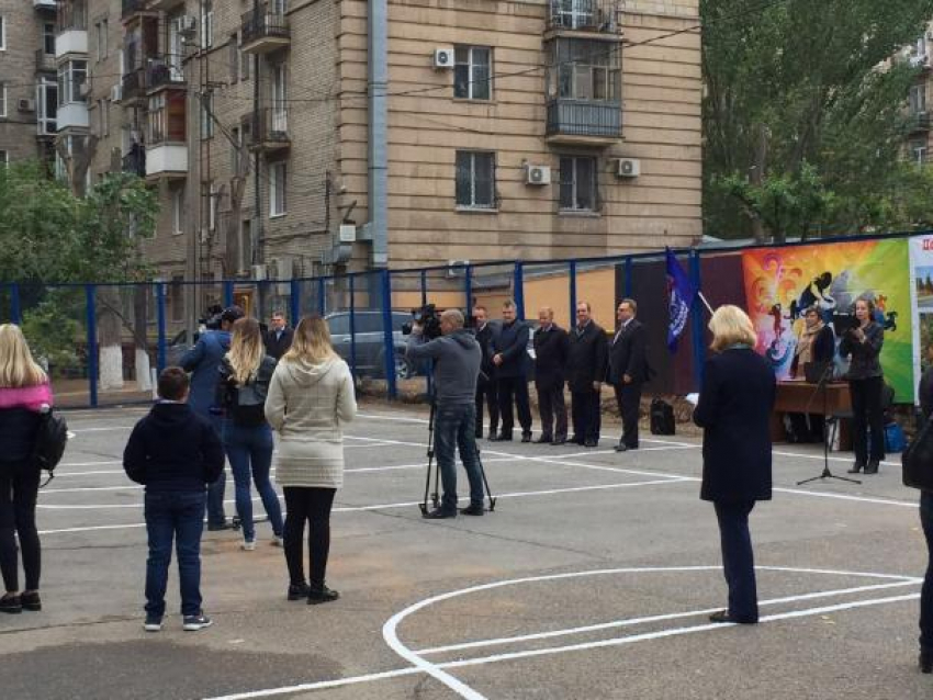 В центре Волгограда жители проигнорировали визит высокопоставленных чиновников