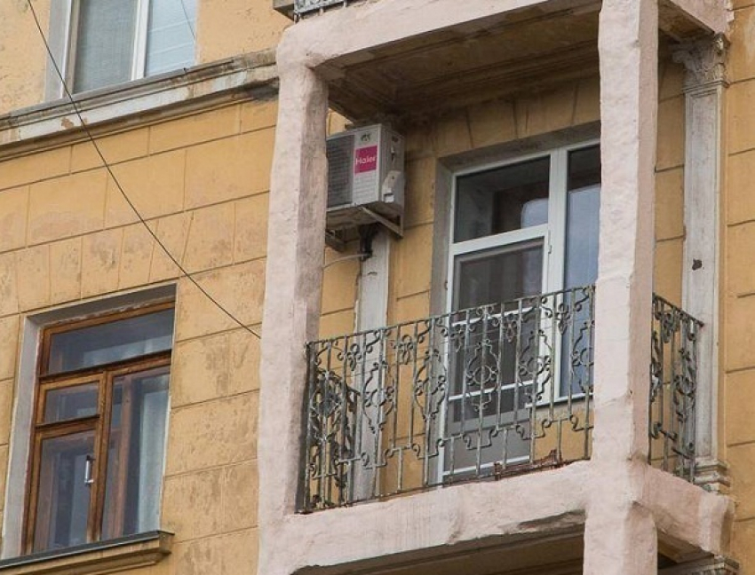 Капремонт изуродовал дом в историческом центре Волгограда