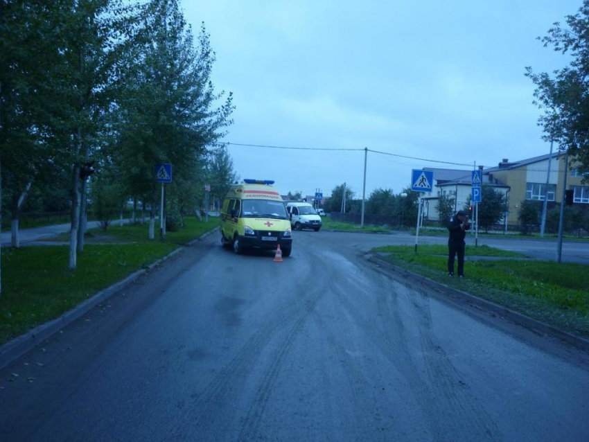 Под Волгоградом водитель сбил двух 15-летних школьниц и скрылся 