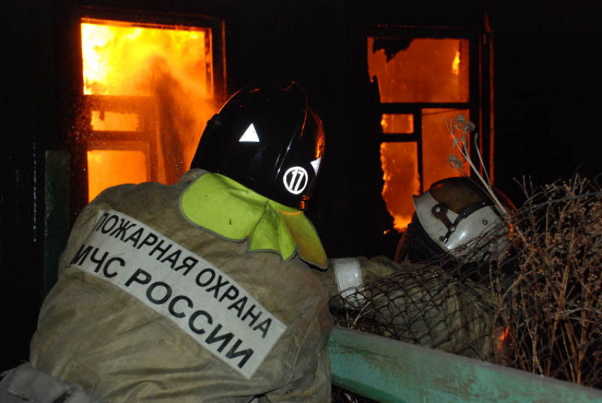 Под Волгоградом при пожаре погибла  90-летняя